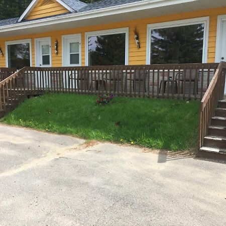 Motel 149 Mont-Tremblant Exterior foto